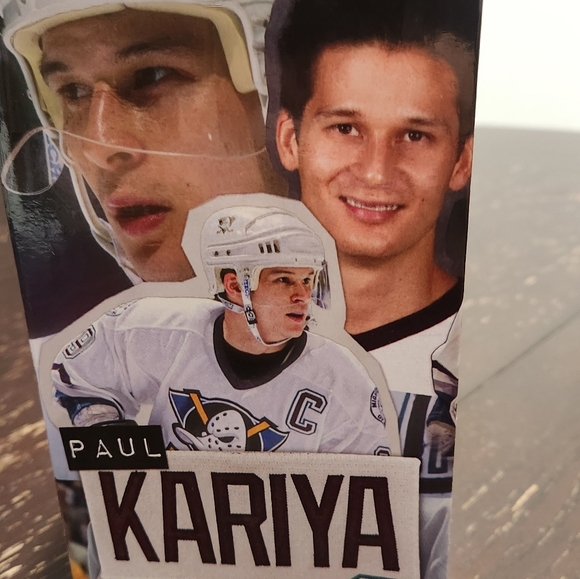 Anaheim ducks #9 Paul Kariya bobble head - Picture 3 of 3